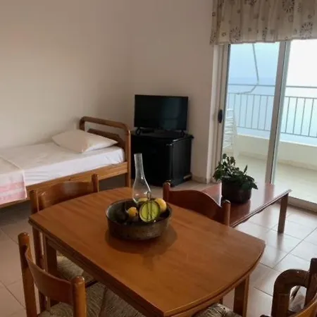 Apartment Family In Palase Dhermi Himarë